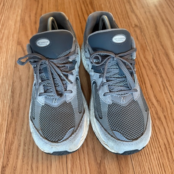 New Balance Gray and White Sneakers - Picture 4 of 16